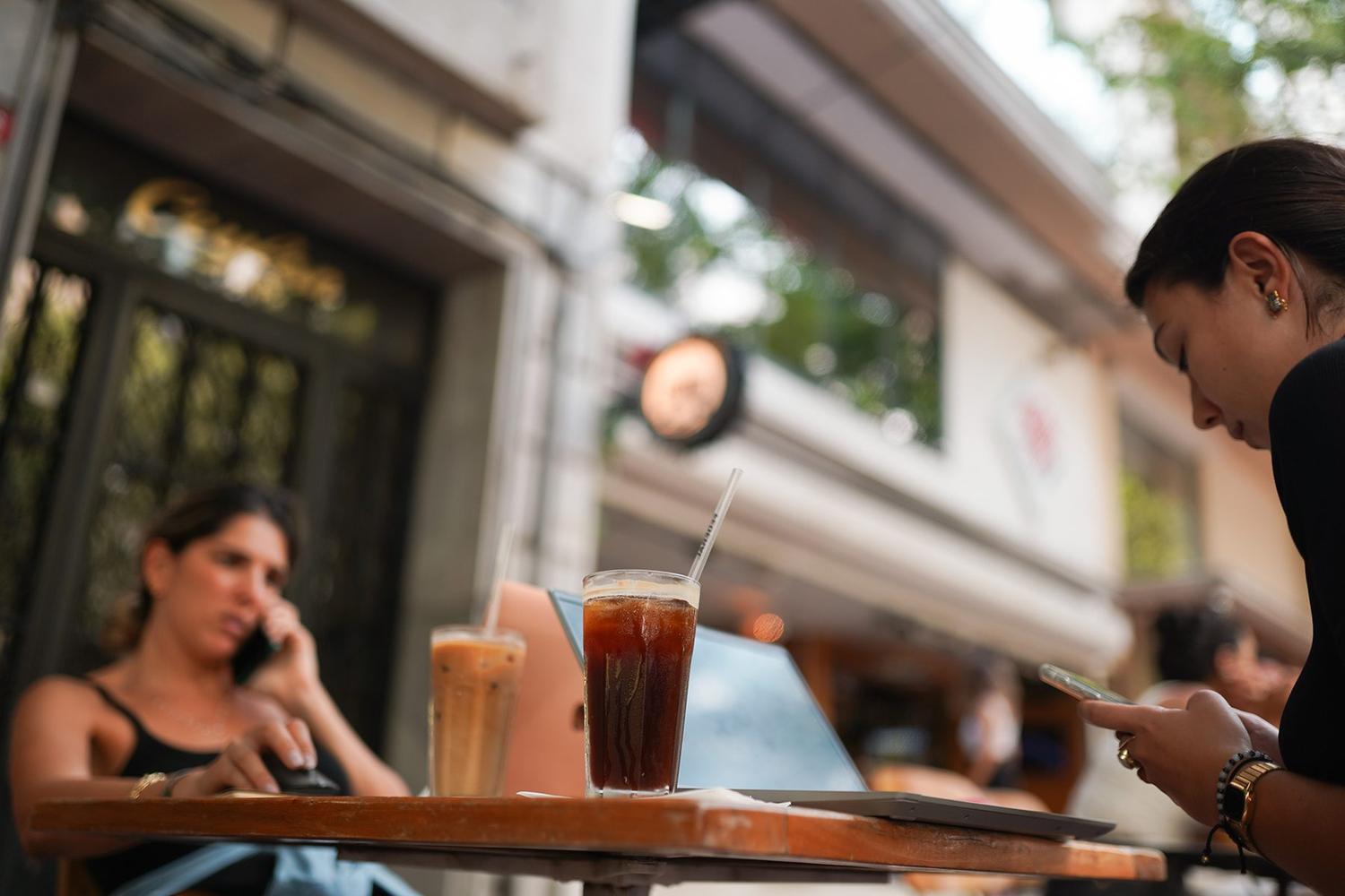 Federal Coffee — çekim karesi 20