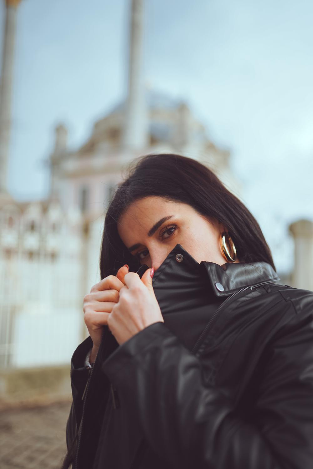 Shein — İstanbul Sokakları