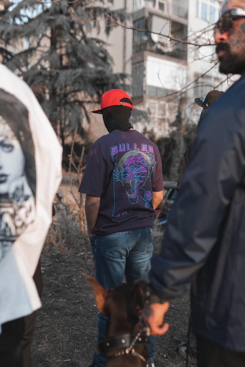Sullen — çekim karesi 7