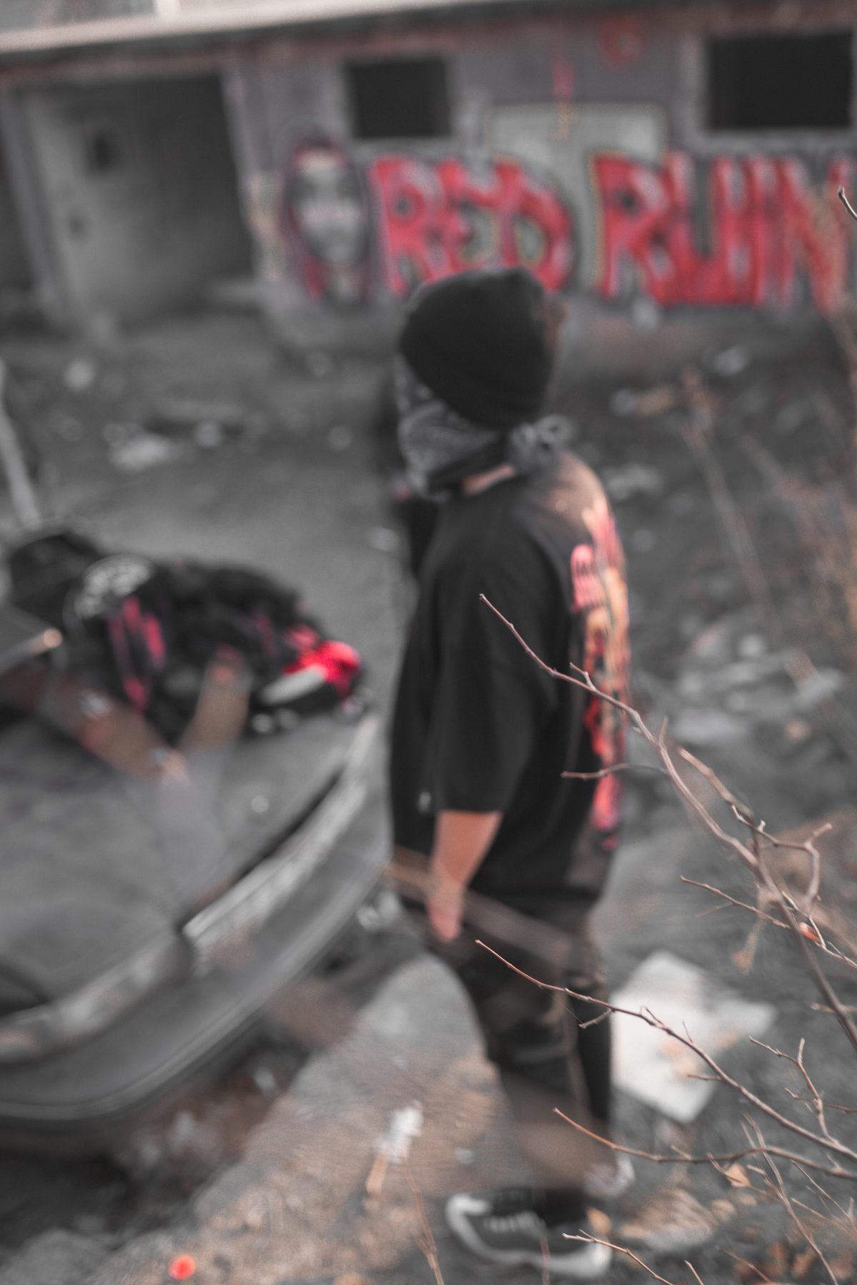 Sullen — çekim karesi 12