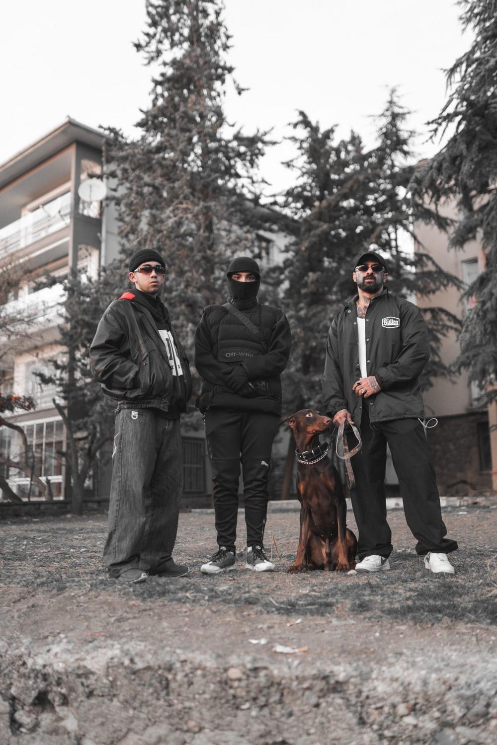 Sullen — çekim karesi 31