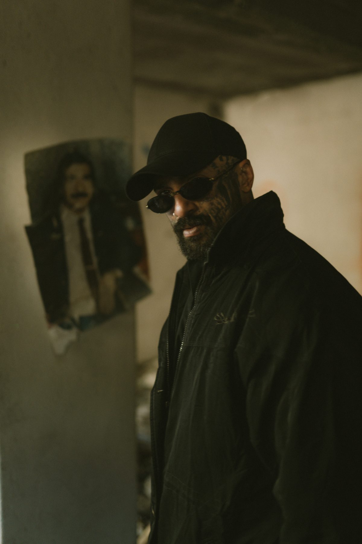 Sullen — çekim karesi 54