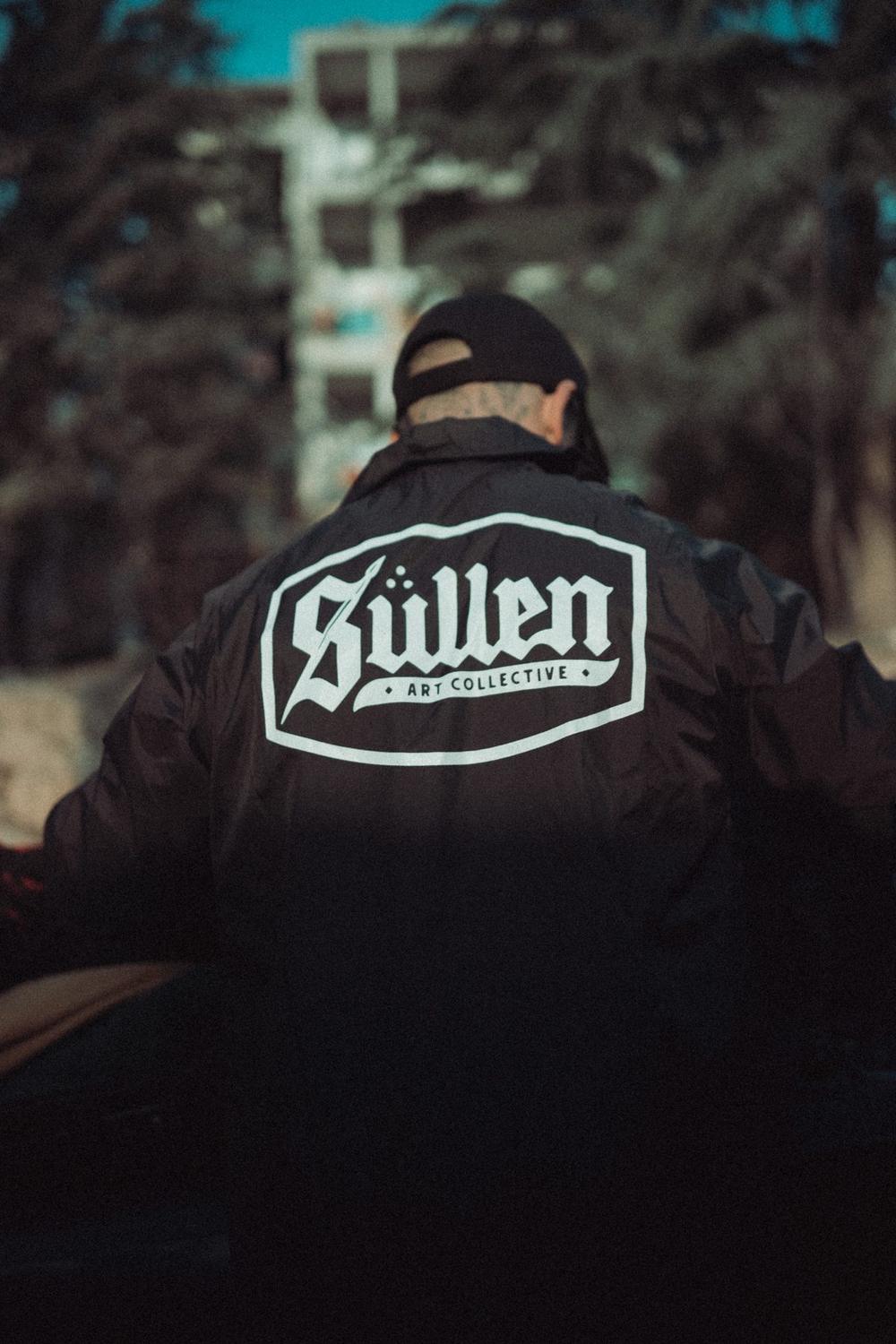 Sullen — çekim karesi 79