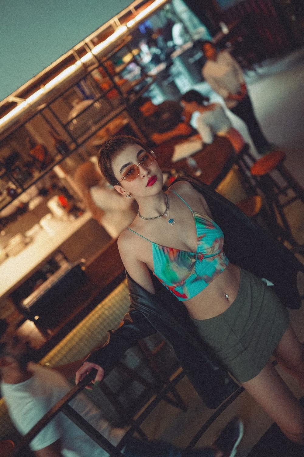 Zara — çekim karesi 128